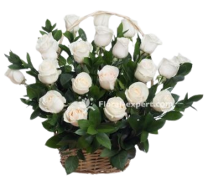סידור ורדים לבן בסלסלה